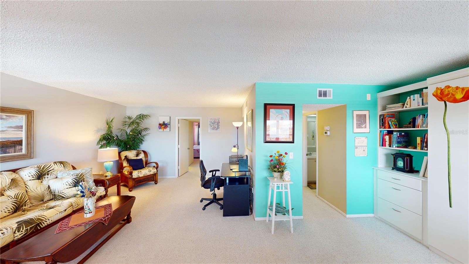 Image 12 of 14 For 305 30th Avenue W A308