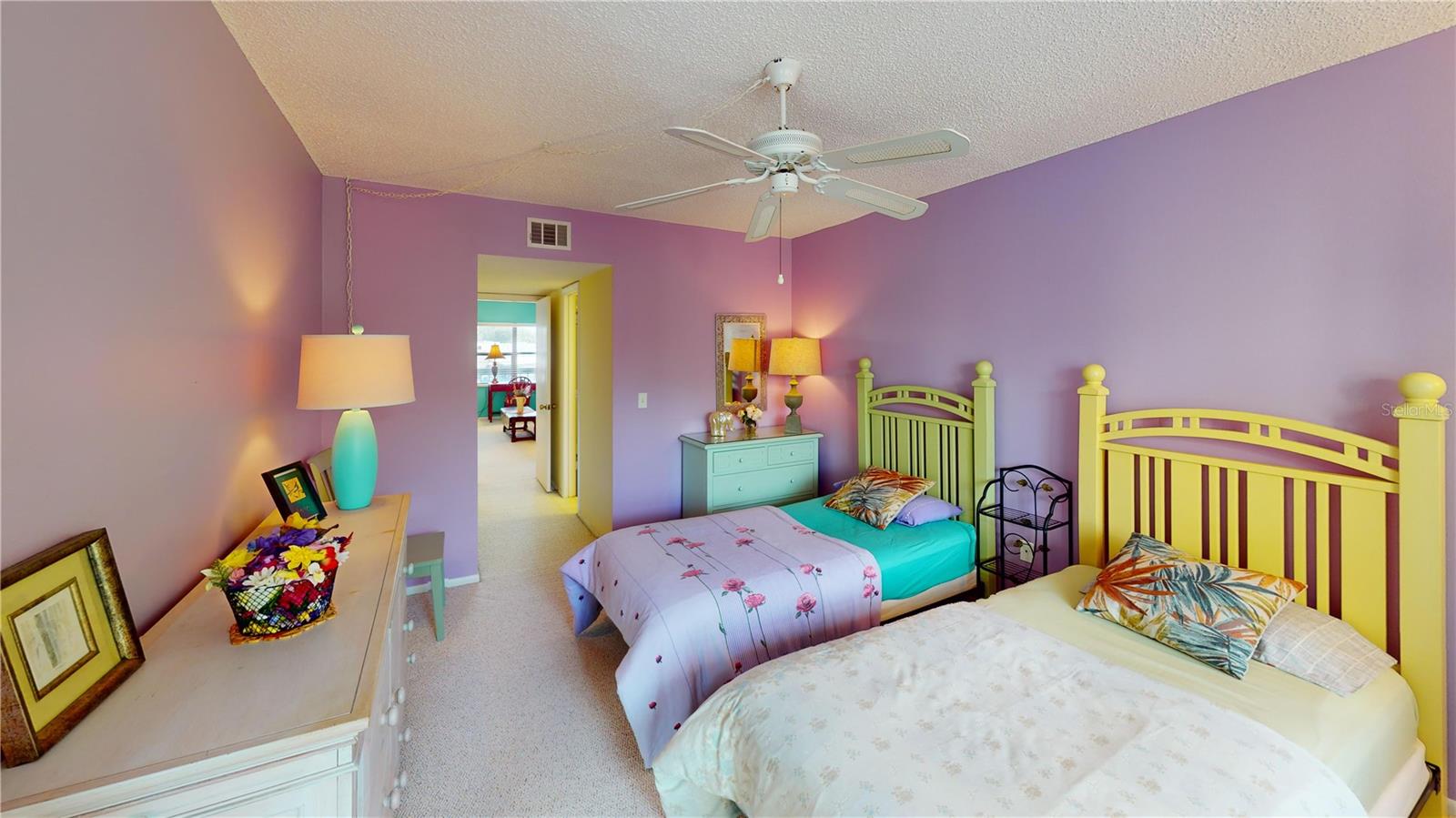 Image 7 of 14 For 305 30th Avenue W A308