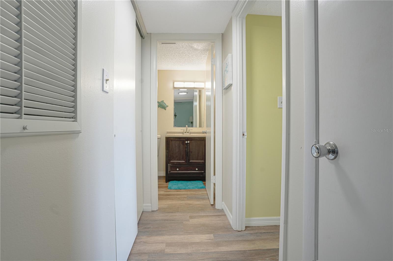 Image 11 of 36 For 3622 Lake Bayshore Drive K302