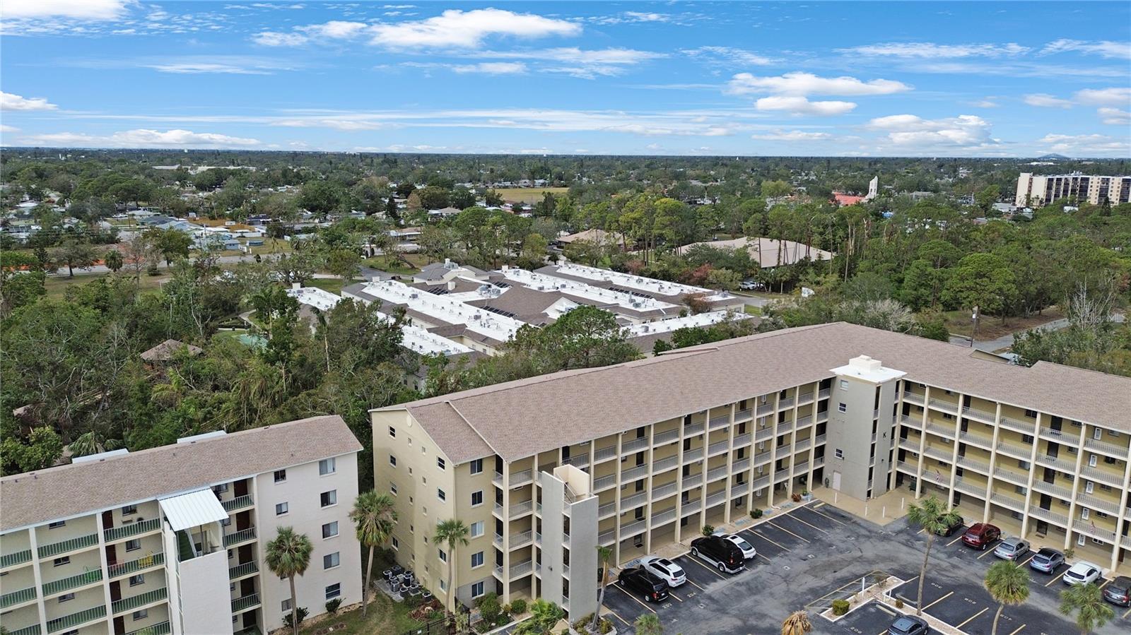 Image 21 of 36 For 3622 Lake Bayshore Drive K302