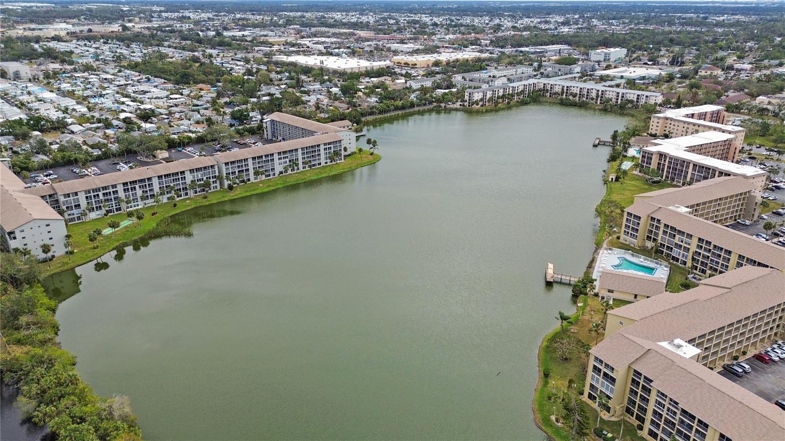 Image 23 of 36 For 3622 Lake Bayshore Drive K302