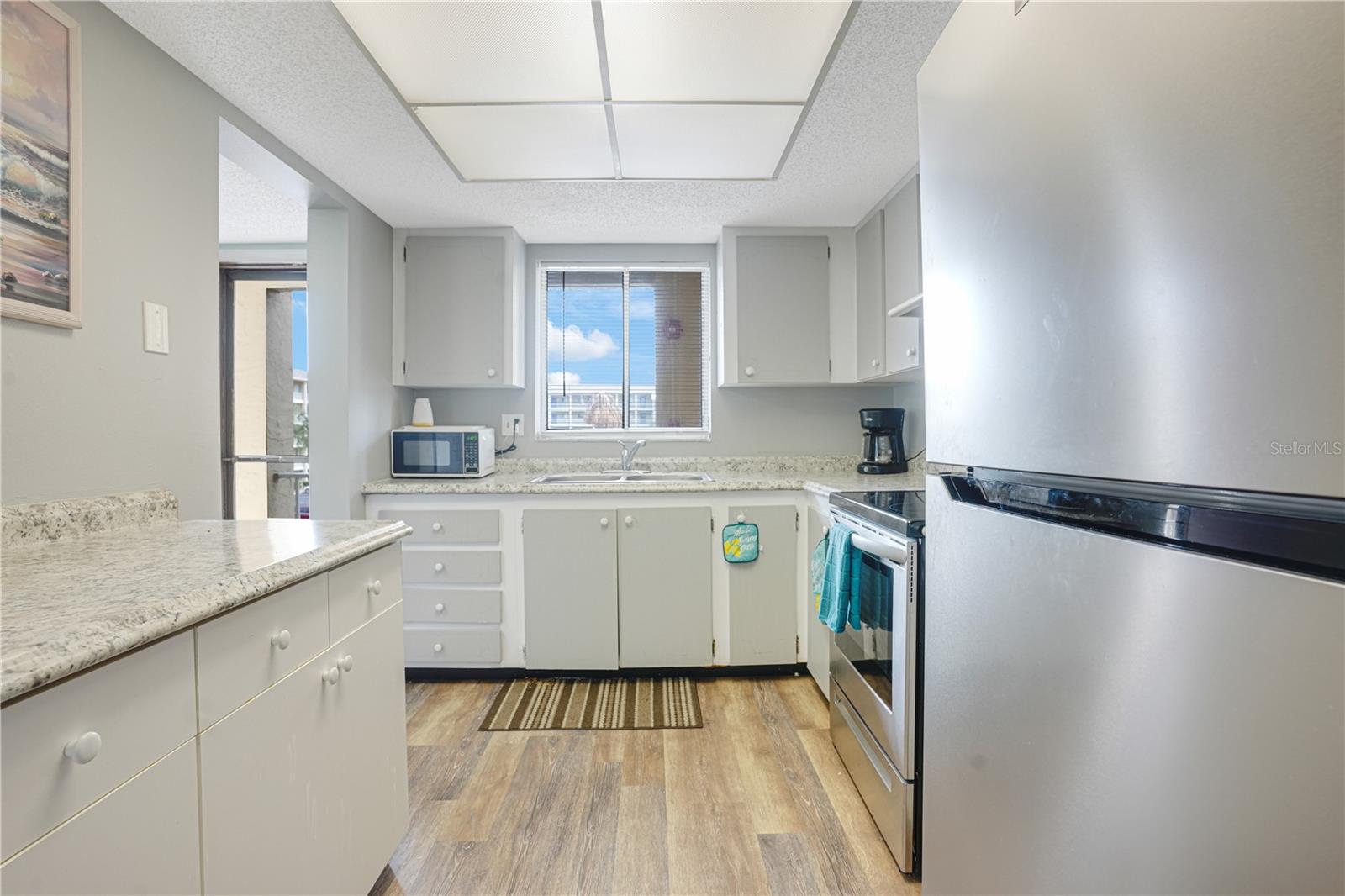 Image 3 of 36 For 3622 Lake Bayshore Drive K302