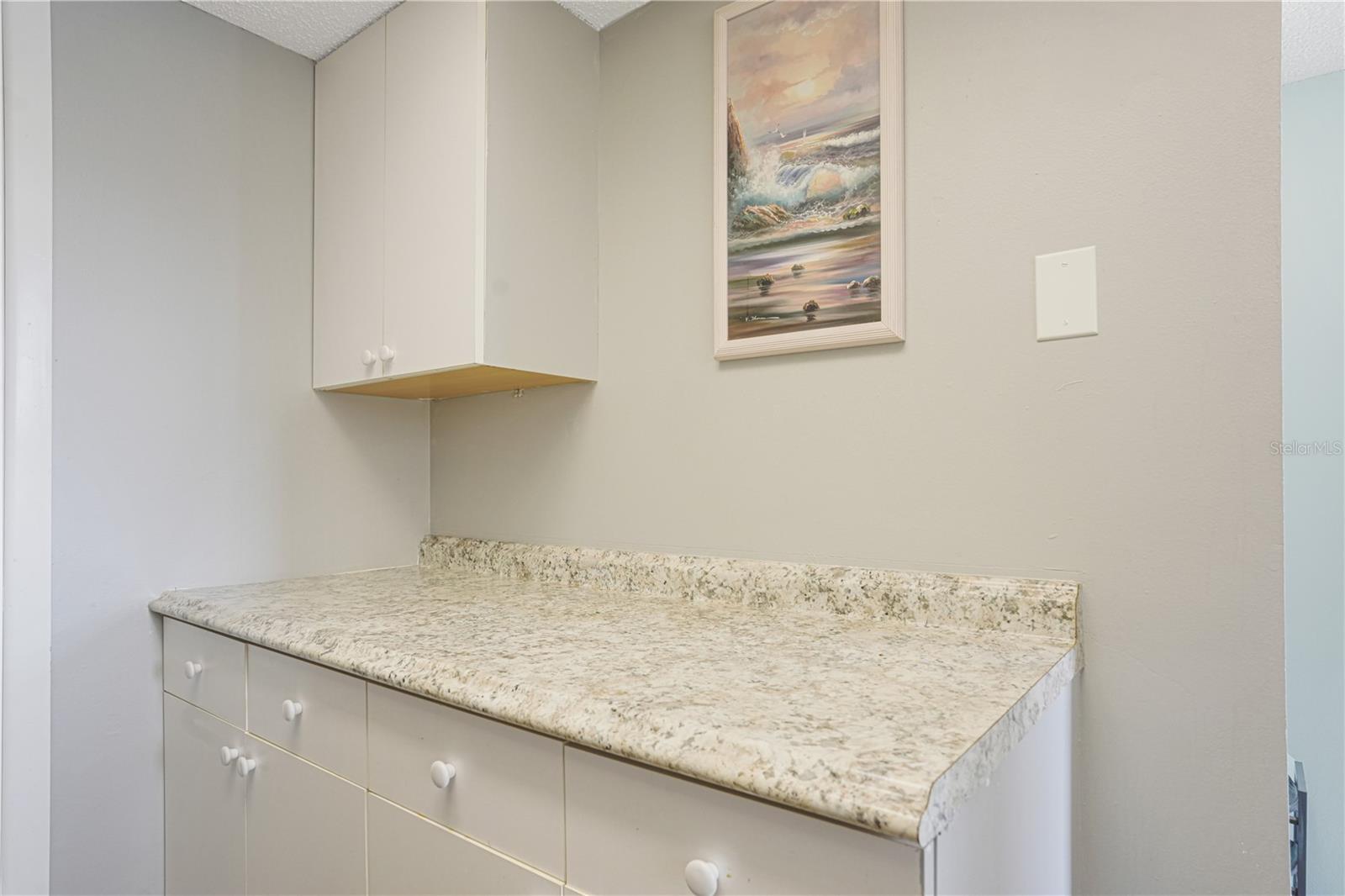 Image 5 of 36 For 3622 Lake Bayshore Drive K302