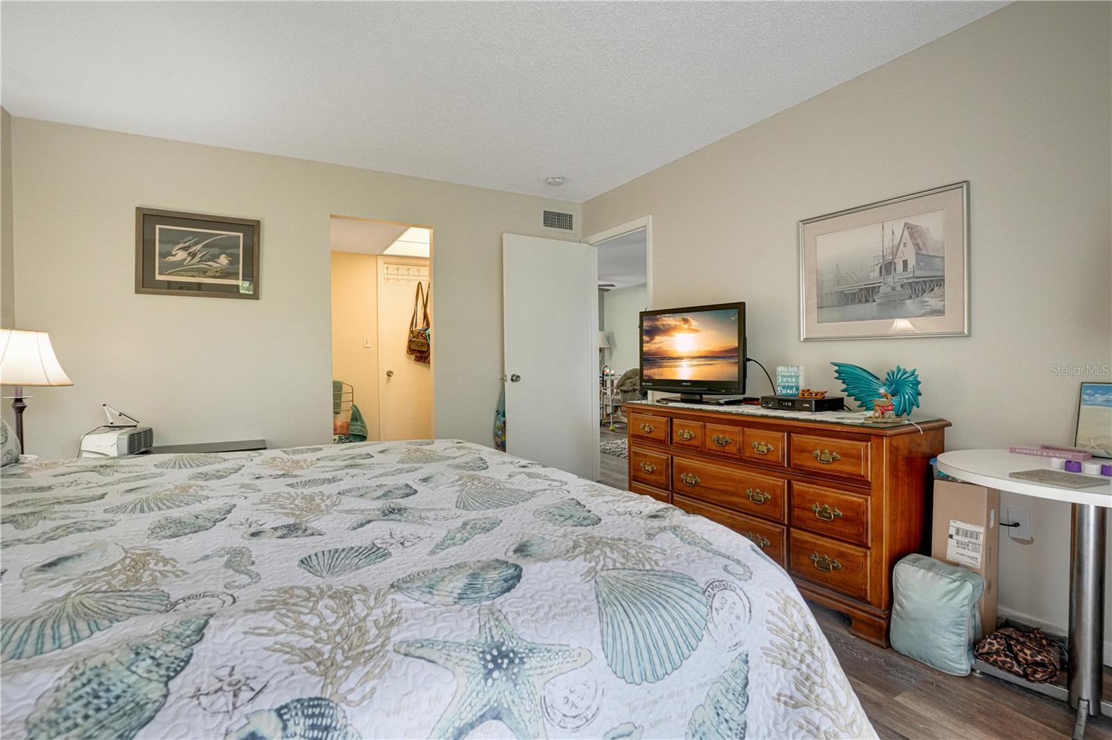 Image 9 of 36 For 3622 Lake Bayshore Drive K302