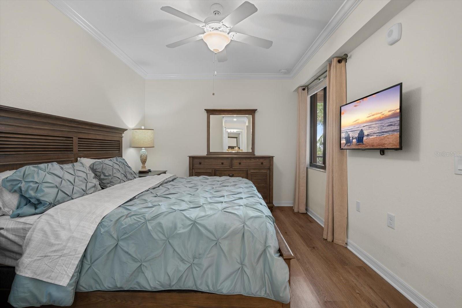 Image 20 of 40 For 17118 Vardon Terrace 306