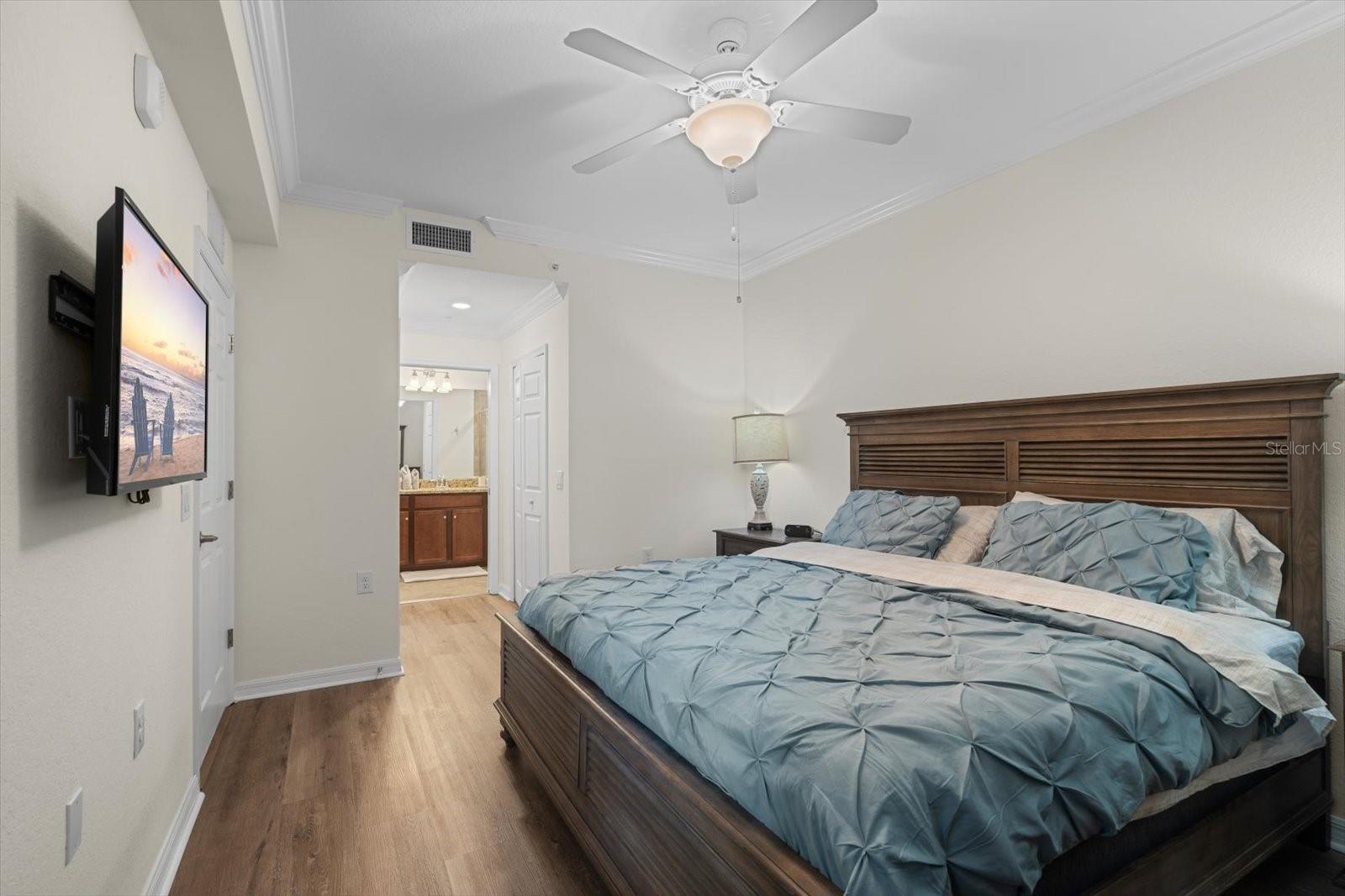 Image 21 of 40 For 17118 Vardon Terrace 306
