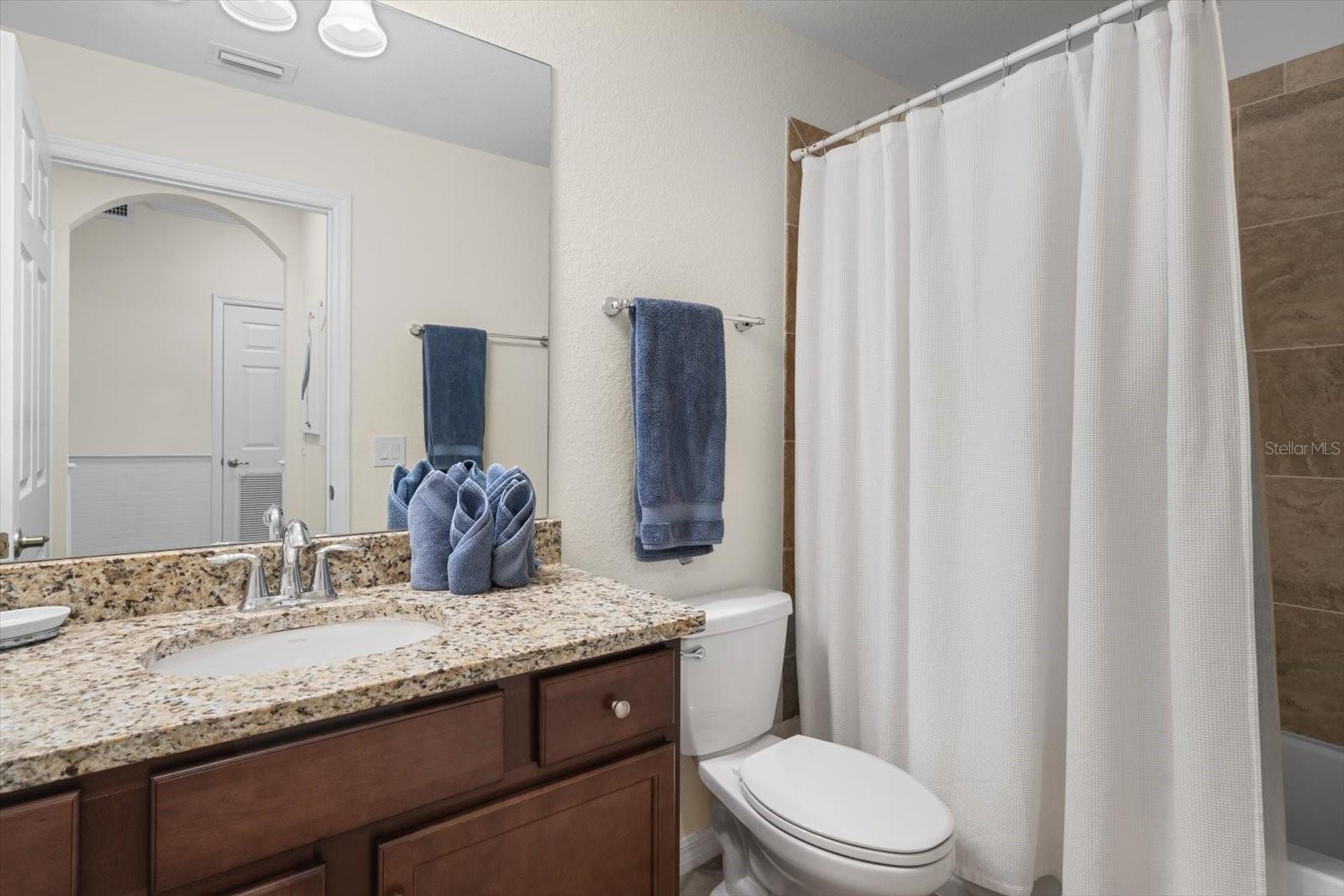 Image 28 of 40 For 17118 Vardon Terrace 306