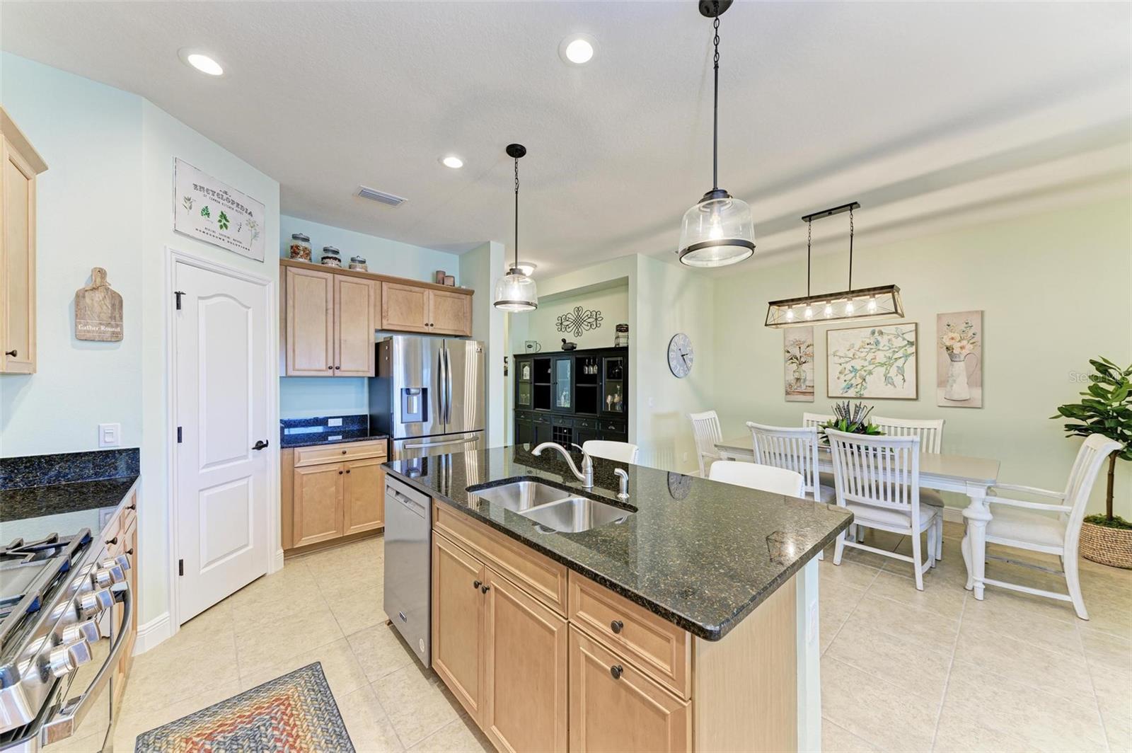 Image 10 of 55 For 4716 Foxtail Drive