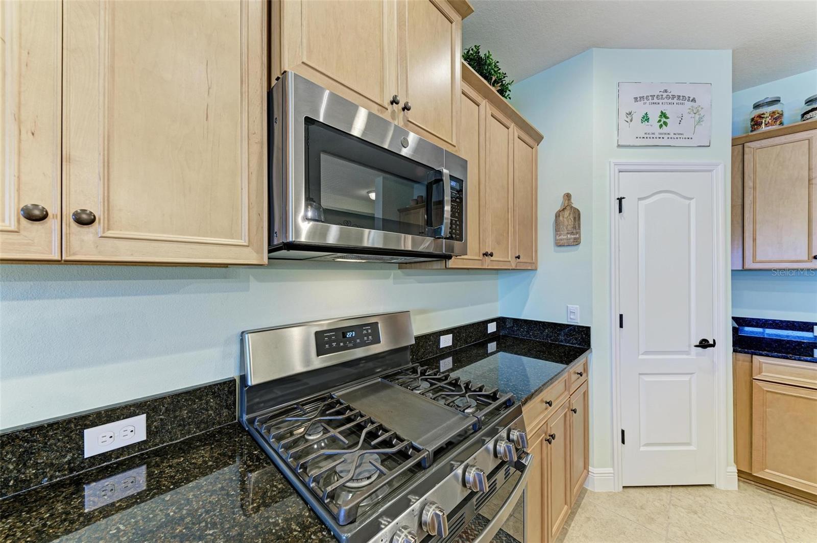 Image 11 of 55 For 4716 Foxtail Drive