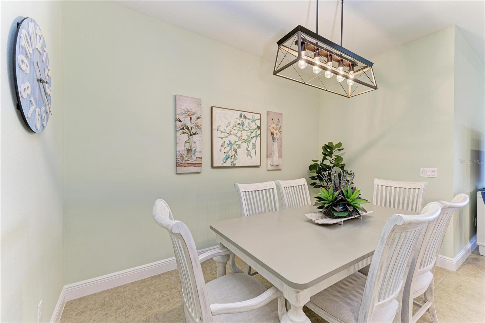 Image 5 of 55 For 4716 Foxtail Drive