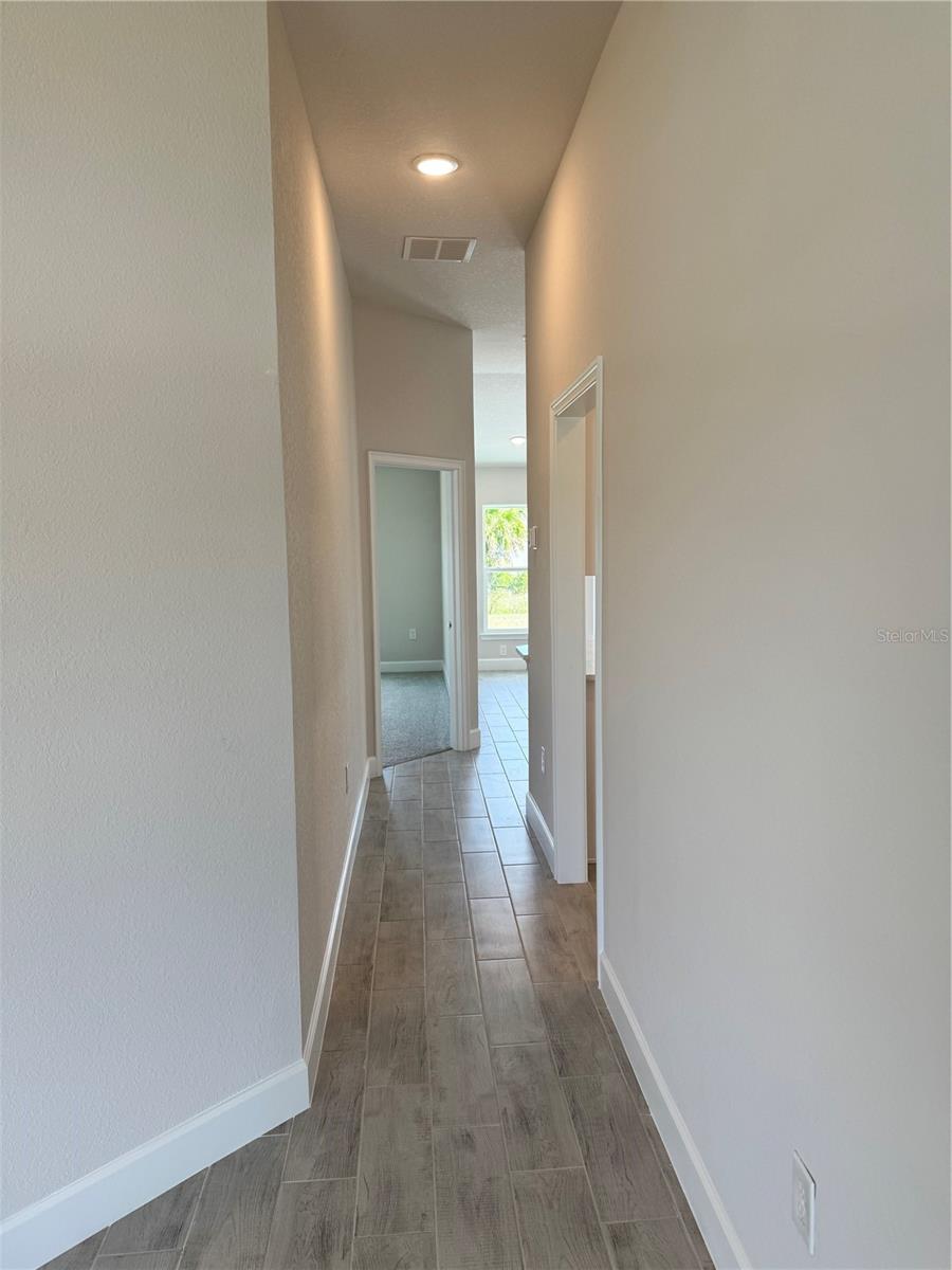 Image 3 of 11 For 2660 Averland Loop