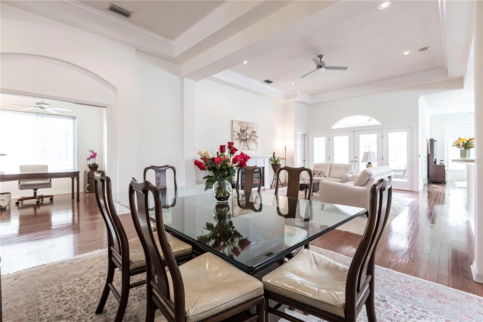 Listing photo id 8 for 96 Tall Trees Court