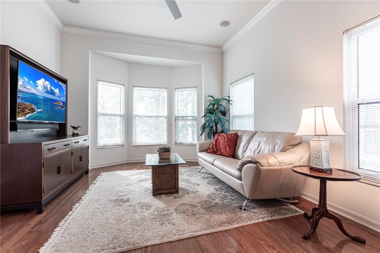 Listing photo id 9 for 96 Tall Trees Court