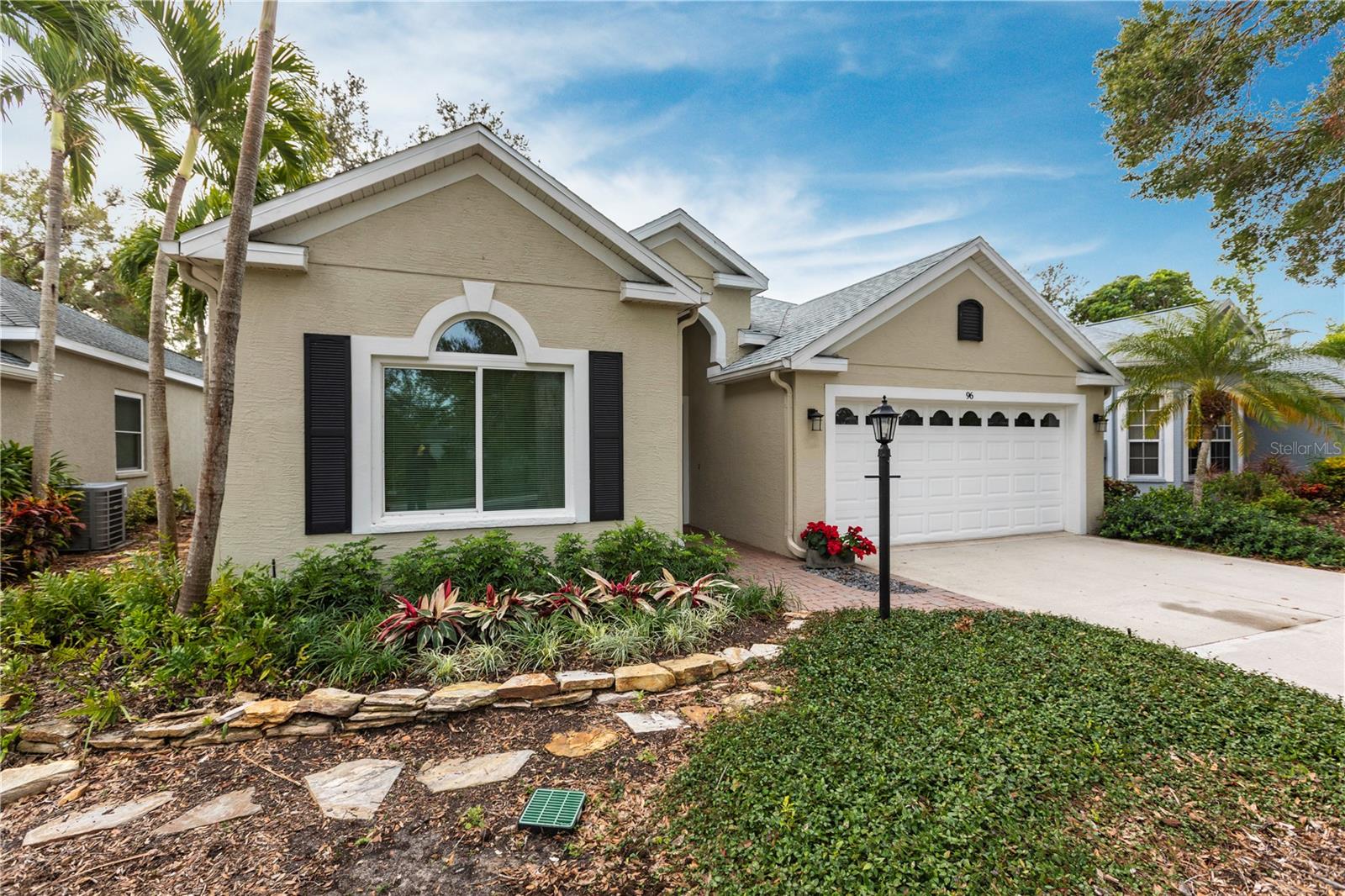 Listing photo id 0 for 96 Tall Trees Court