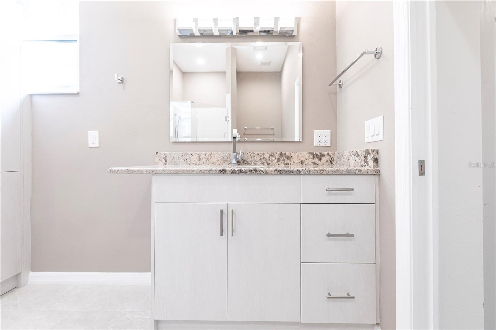 Listing photo id 27 for 96 Tall Trees Court