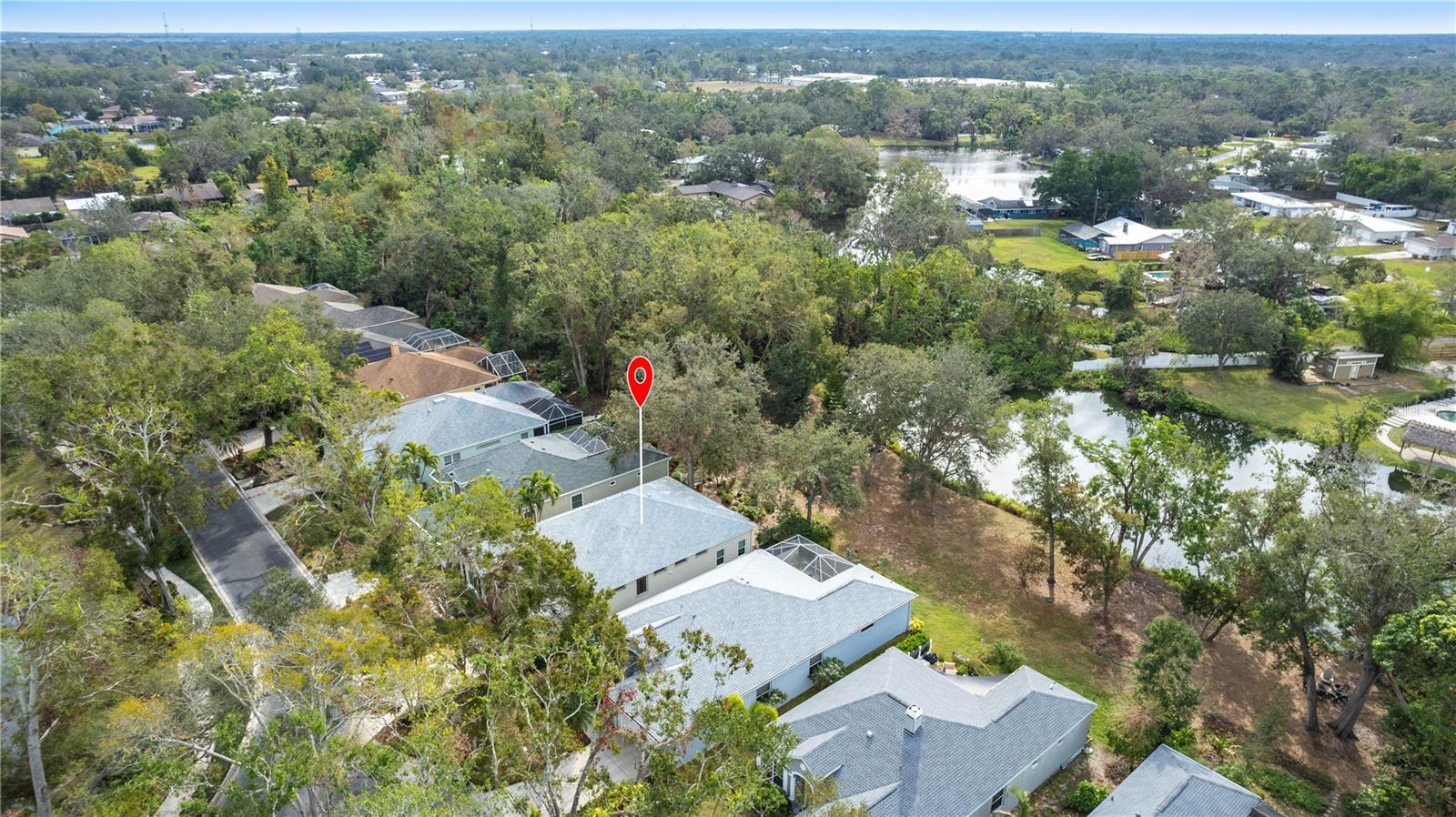 Listing photo id 4 for 96 Tall Trees Court