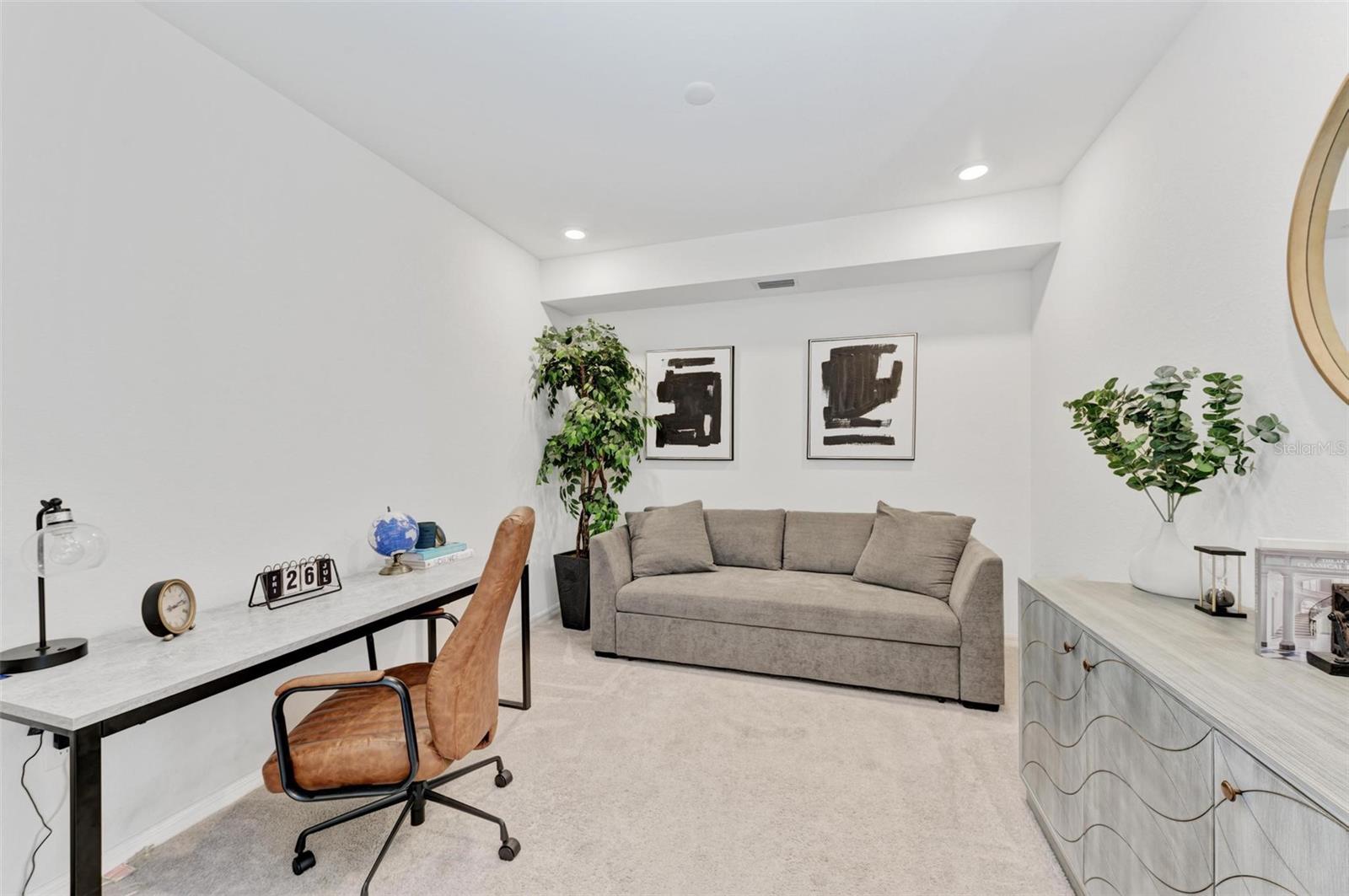 Image 22 of 51 For 5685 Palmer Circle 105
