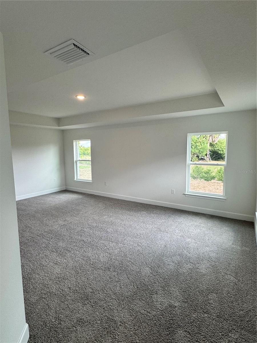 Image 4 of 8 For 2676 Averland Loop