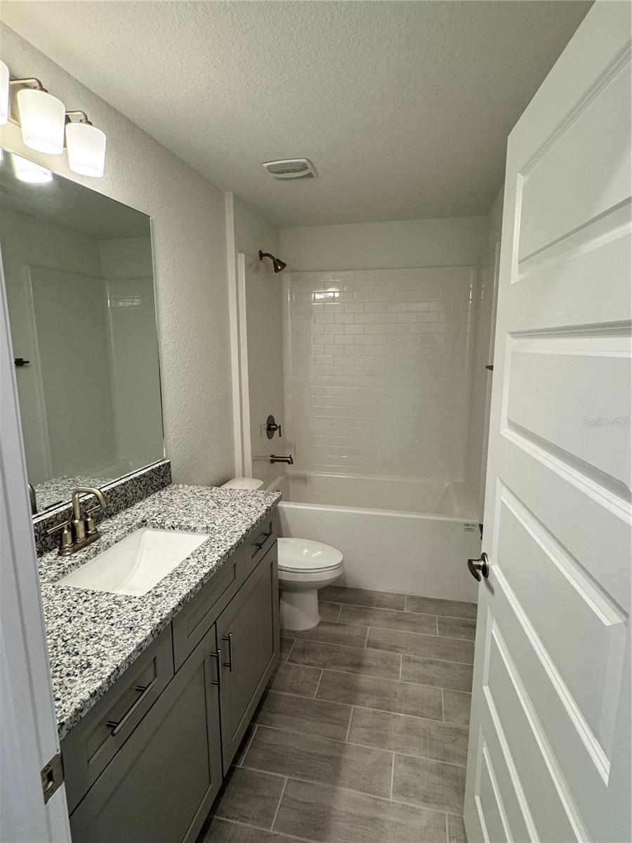 Image 6 of 8 For 2676 Averland Loop