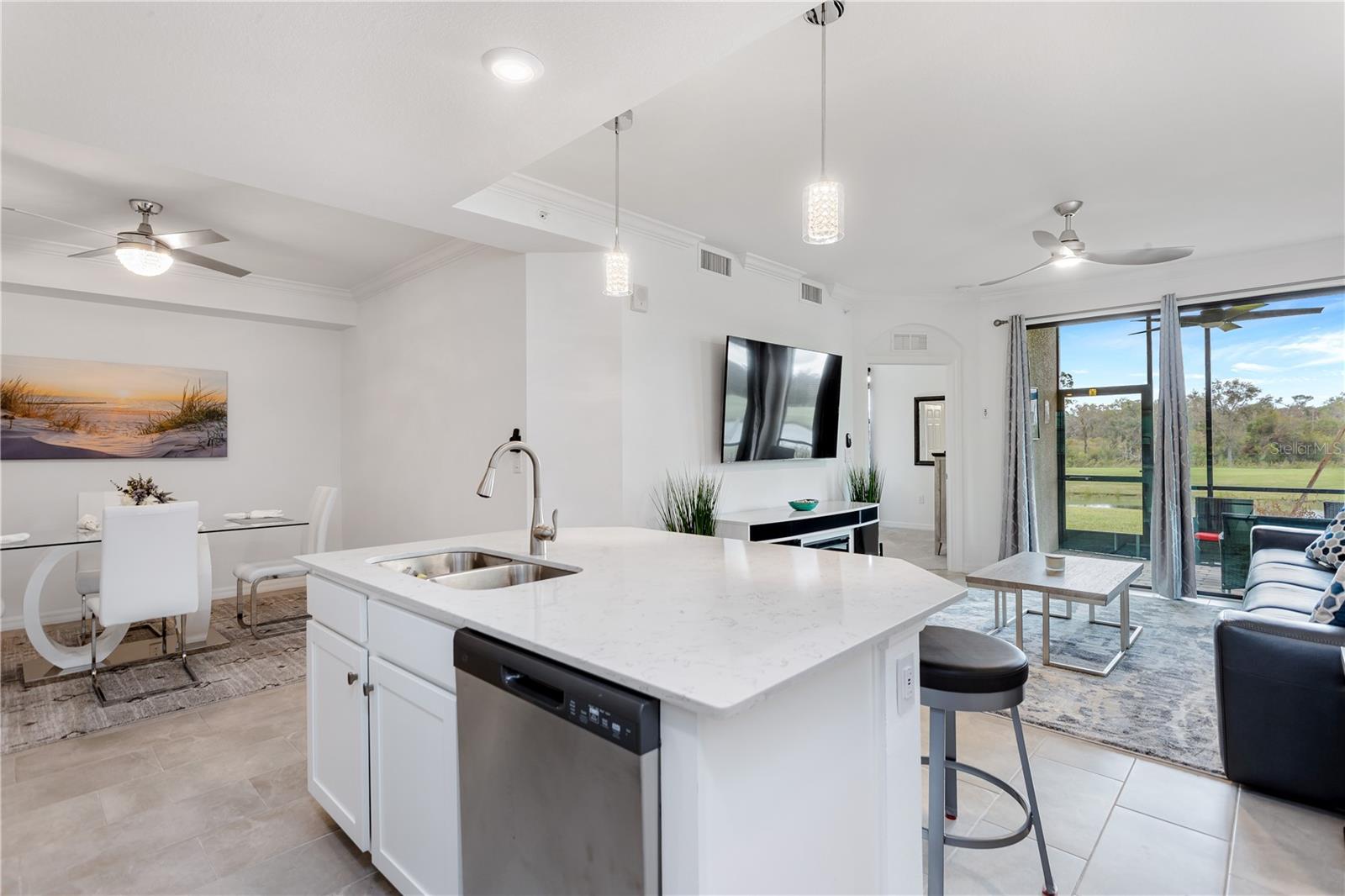 Image 10 of 33 For 18028 Gawthrop Drive 108
