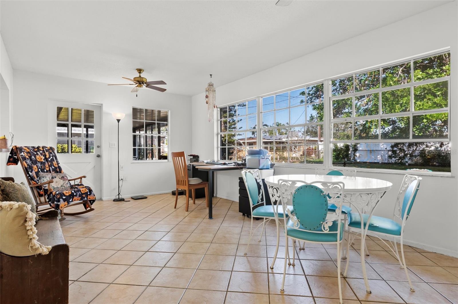 Image 21 of 29 For 807 62nd Street W