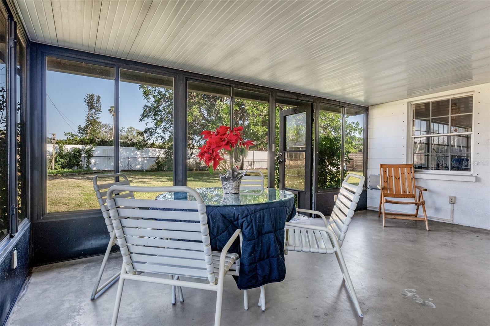 Image 23 of 29 For 807 62nd Street W