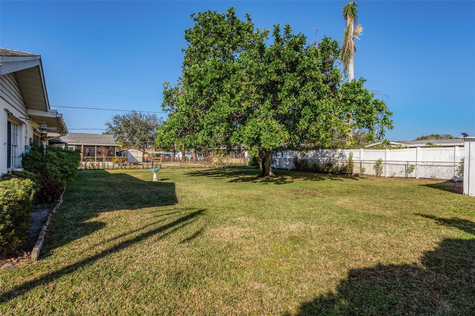 Image 26 of 29 For 807 62nd Street W