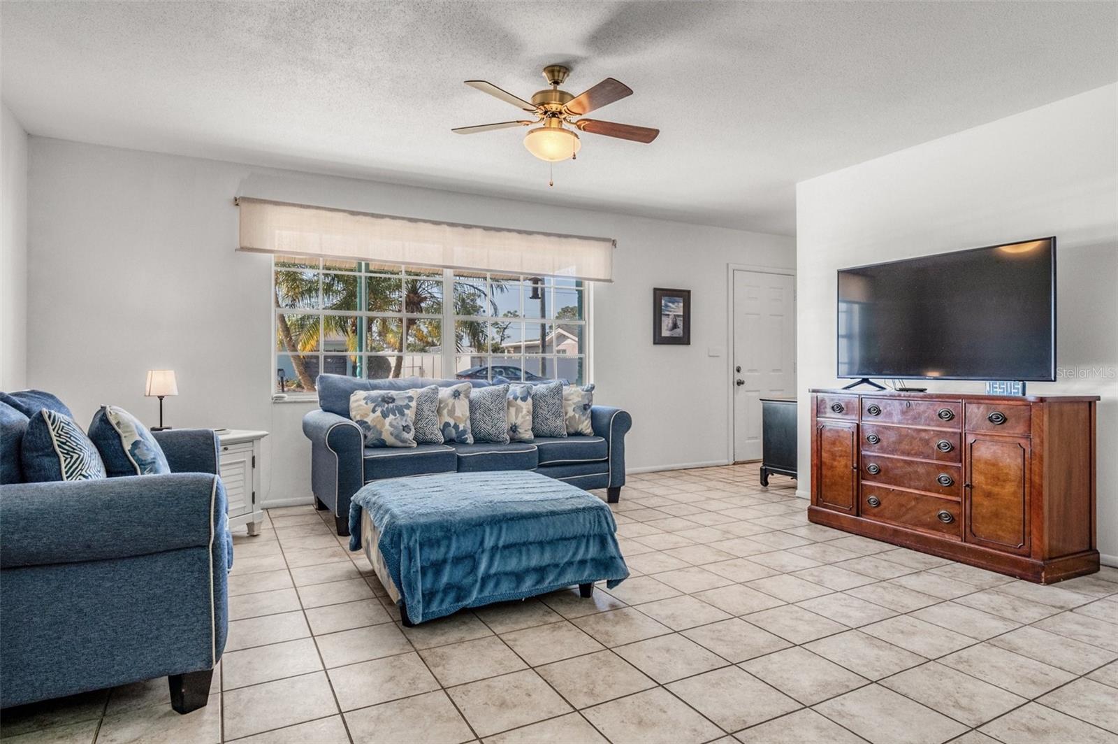 Image 5 of 29 For 807 62nd Street W