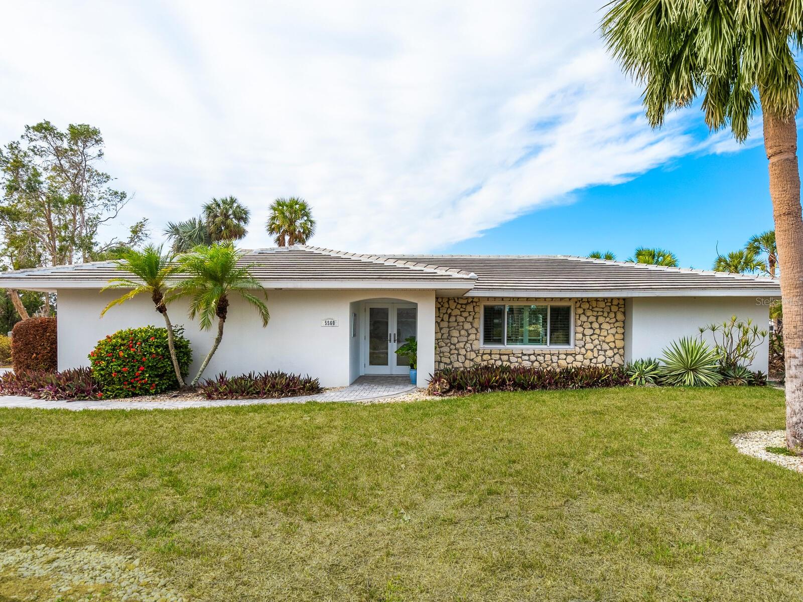 Details for 5560 Shadow Lawn Drive, SARASOTA, FL 34242