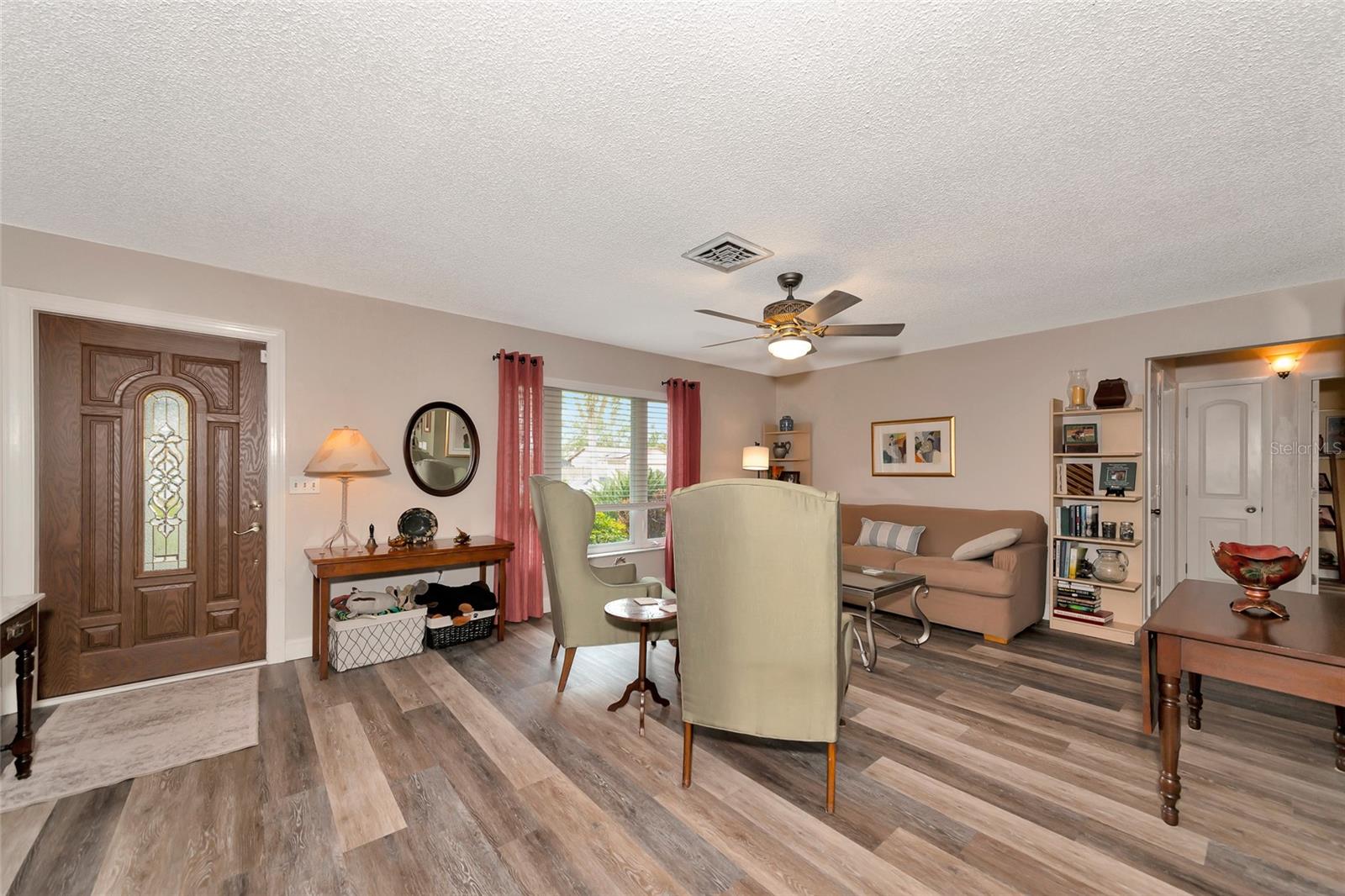 Image 3 of 27 For 2154 Lakewood Drive