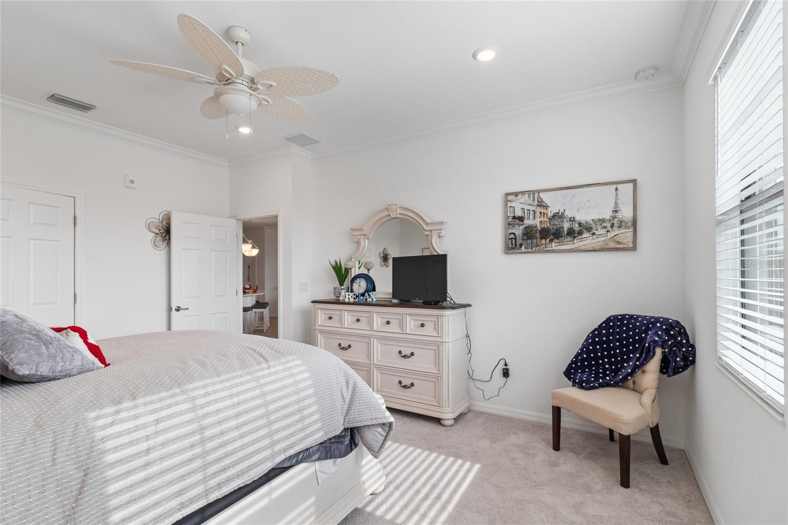 Image 40 of 81 For 10031 Crooked Creek Drive 201