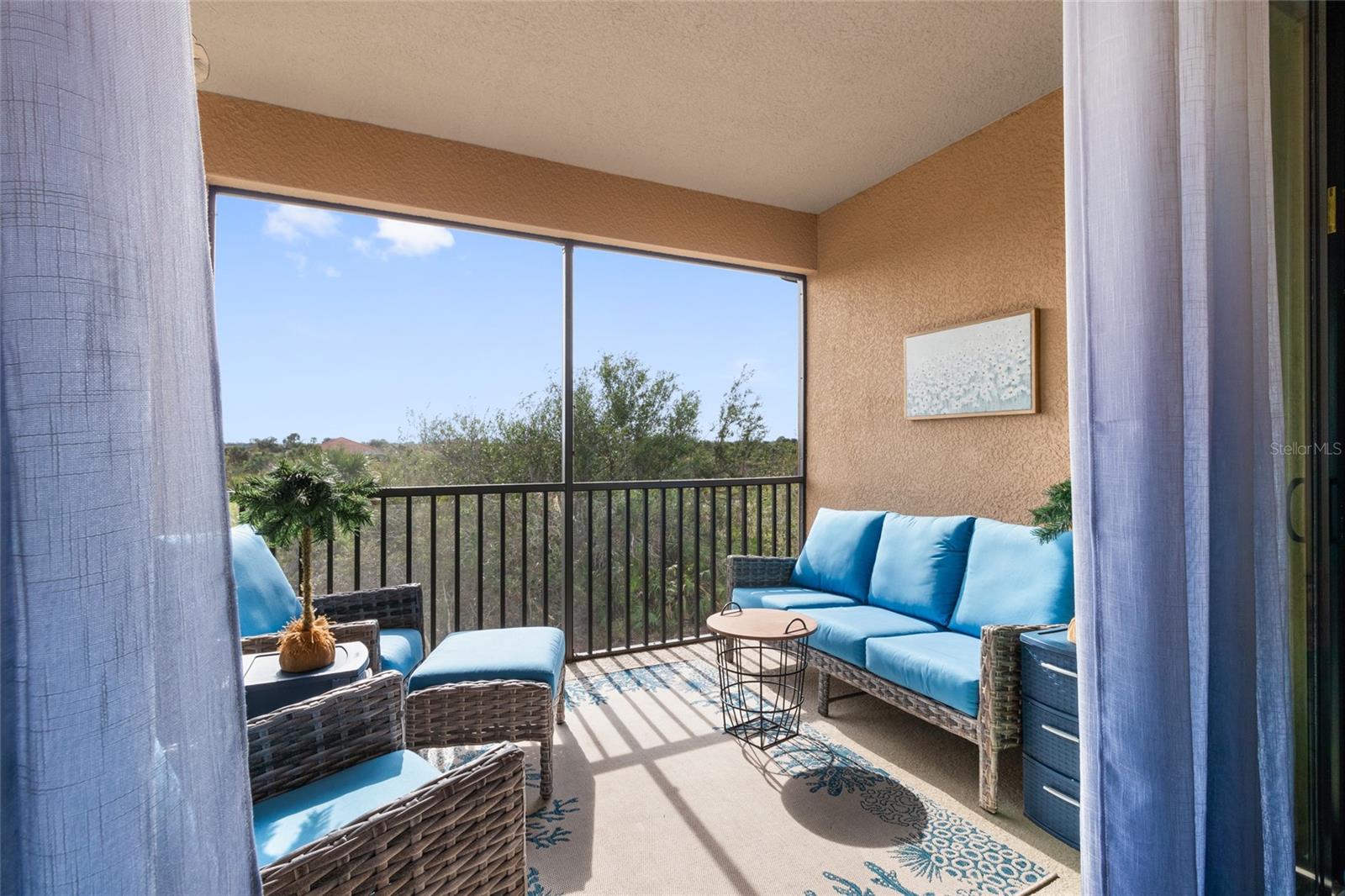 Image 47 of 81 For 10031 Crooked Creek Drive 201