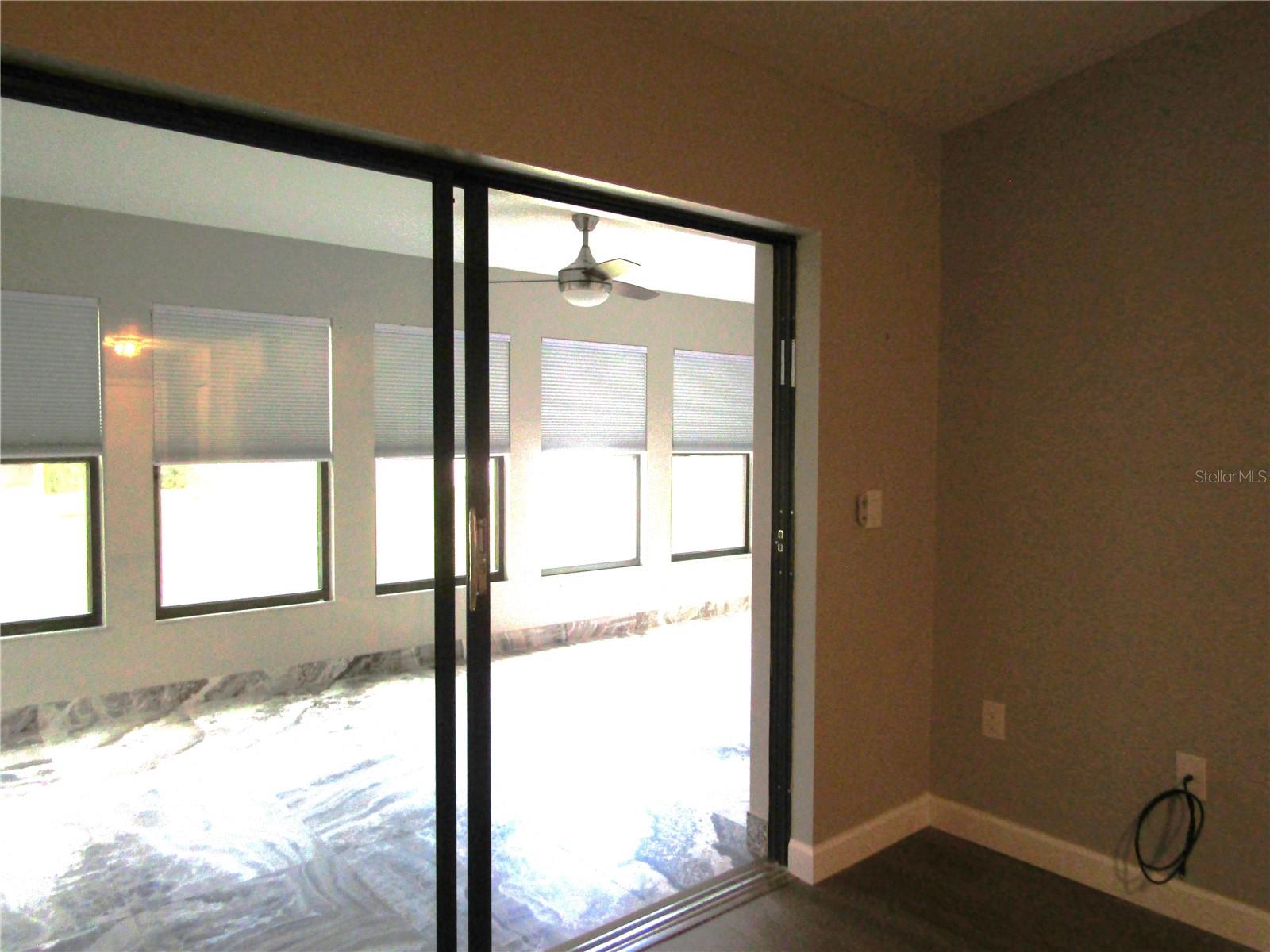 Image 14 of 54 For 376 Oak Hill Drive 36