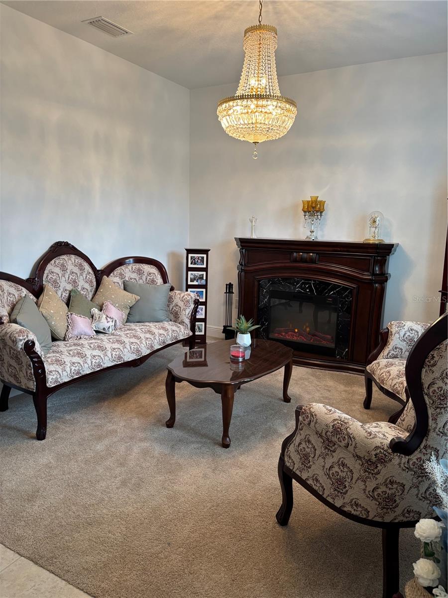 Image 3 of 32 For 10923 Blue Magnolia Lane