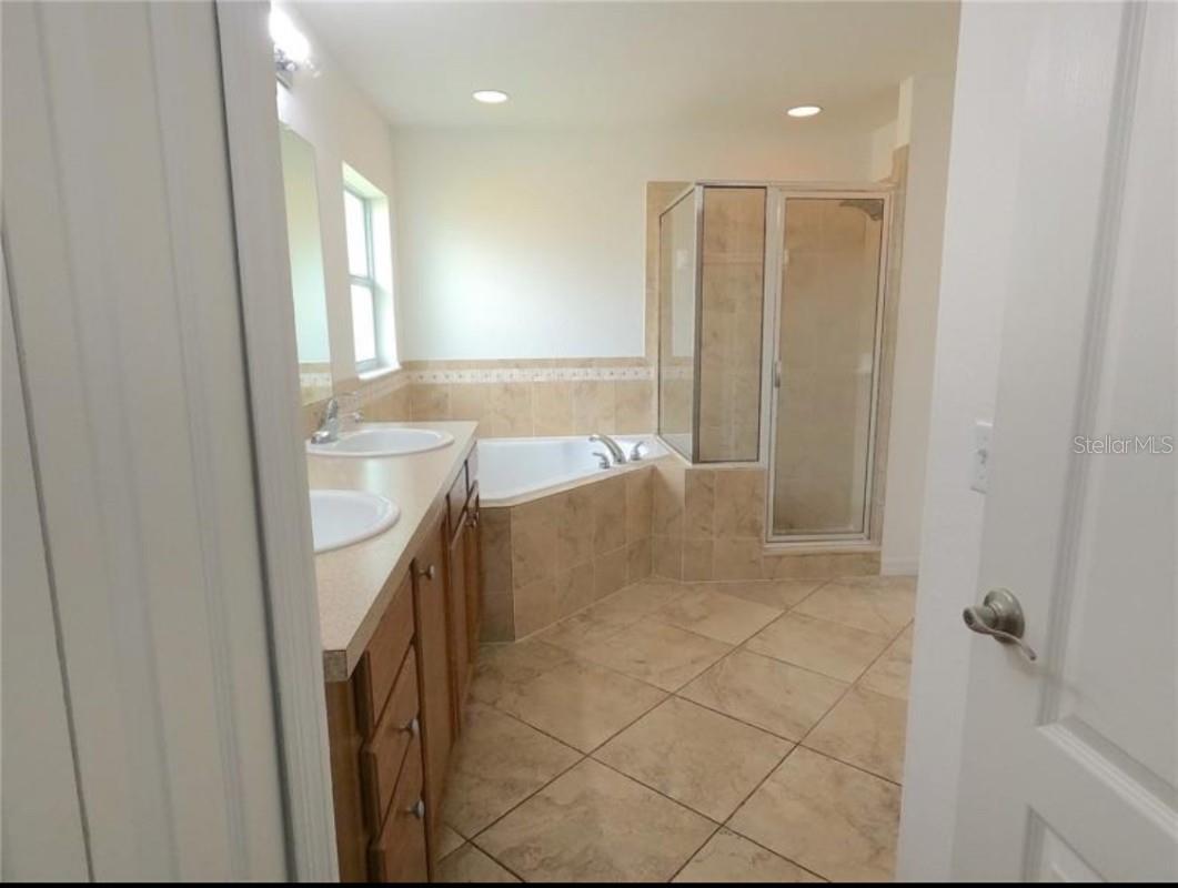 Image 10 of 11 For 4852 Magnolia Preserve Drive