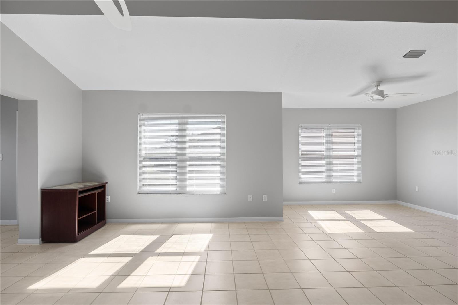 Image 14 of 39 For 2608 Edgewater Court