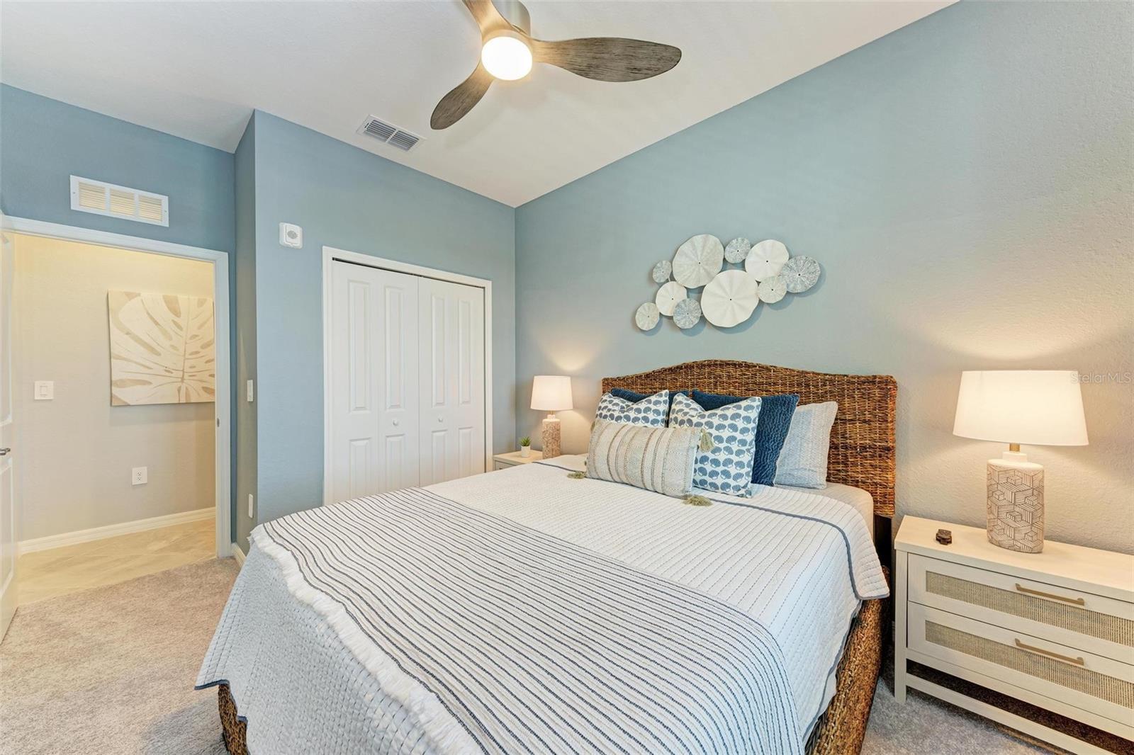 Image 17 of 36 For 12320 Wellen Golf Street 402