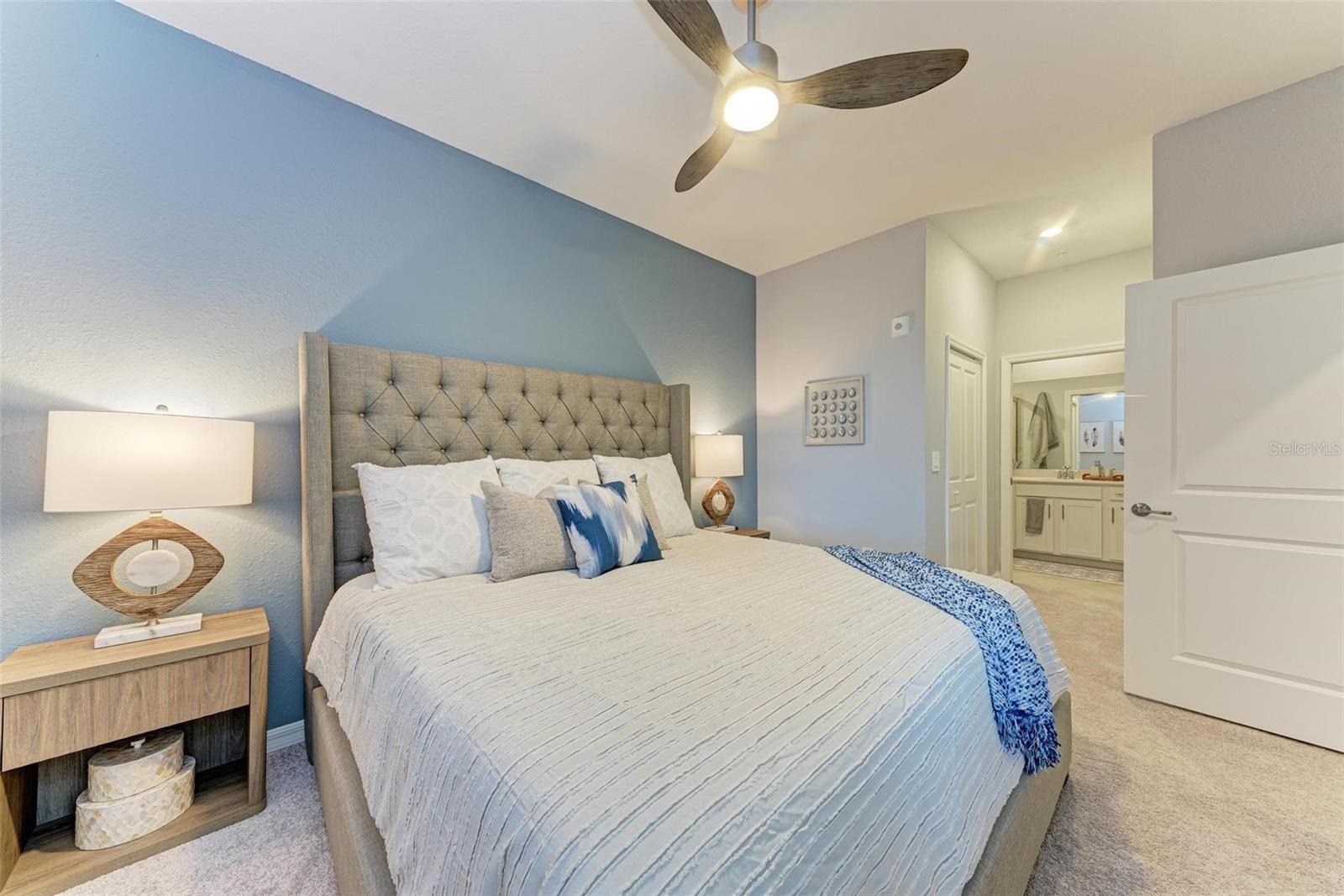 Image 24 of 36 For 12320 Wellen Golf Street 402