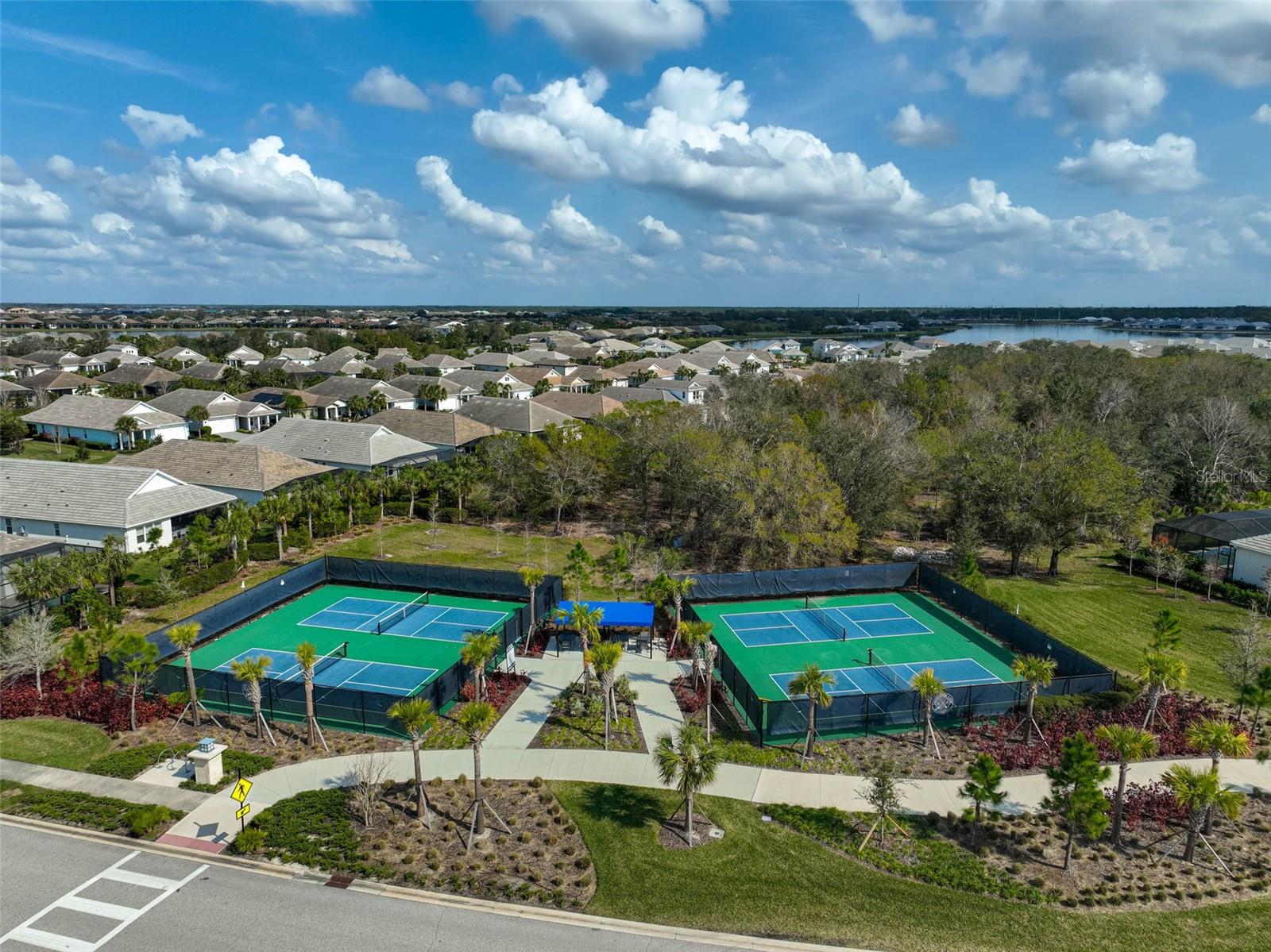 Image 81 of 97 For 8261 Grande Shores Drive