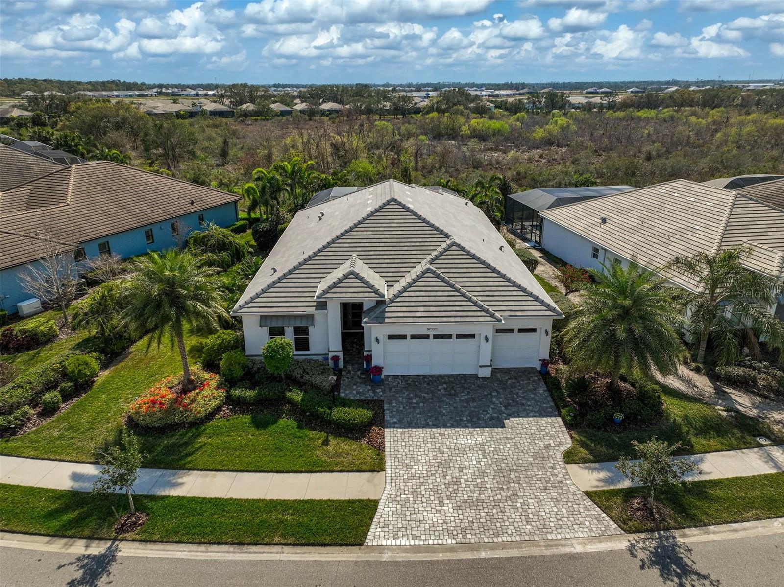 Image 88 of 97 For 8261 Grande Shores Drive