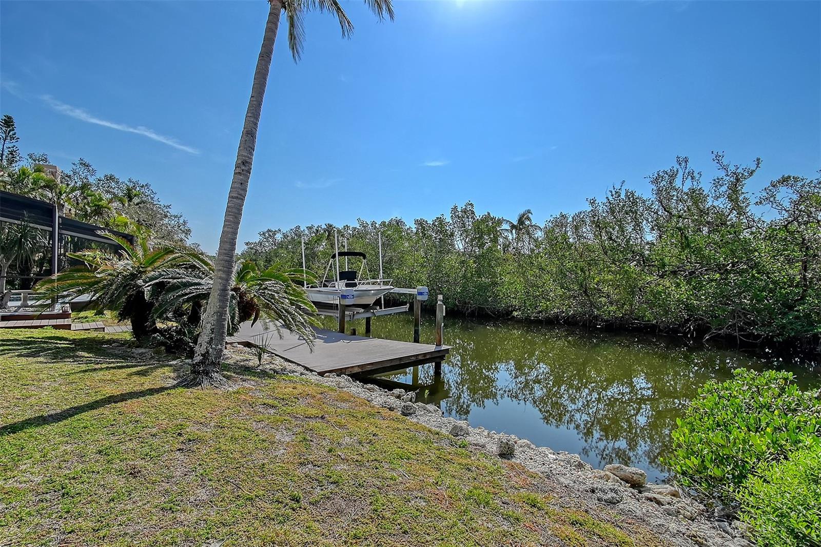 Image 34 of 49 For 3131 Bayou Sound