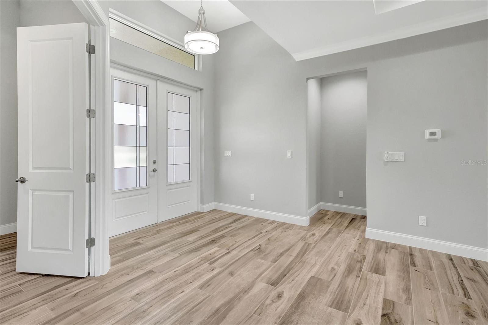 Image 17 of 65 For 15350 Ancel Circle