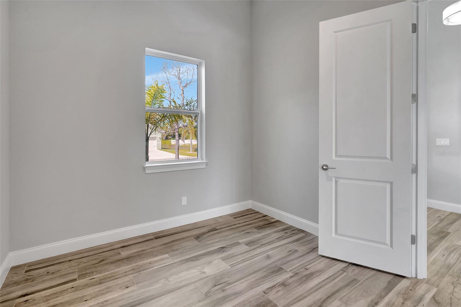 Image 31 of 65 For 15350 Ancel Circle