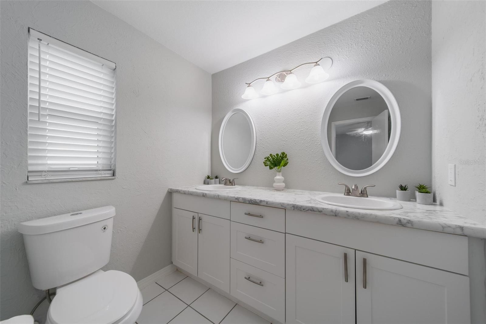 Image 10 of 34 For 15026 Dania Avenue