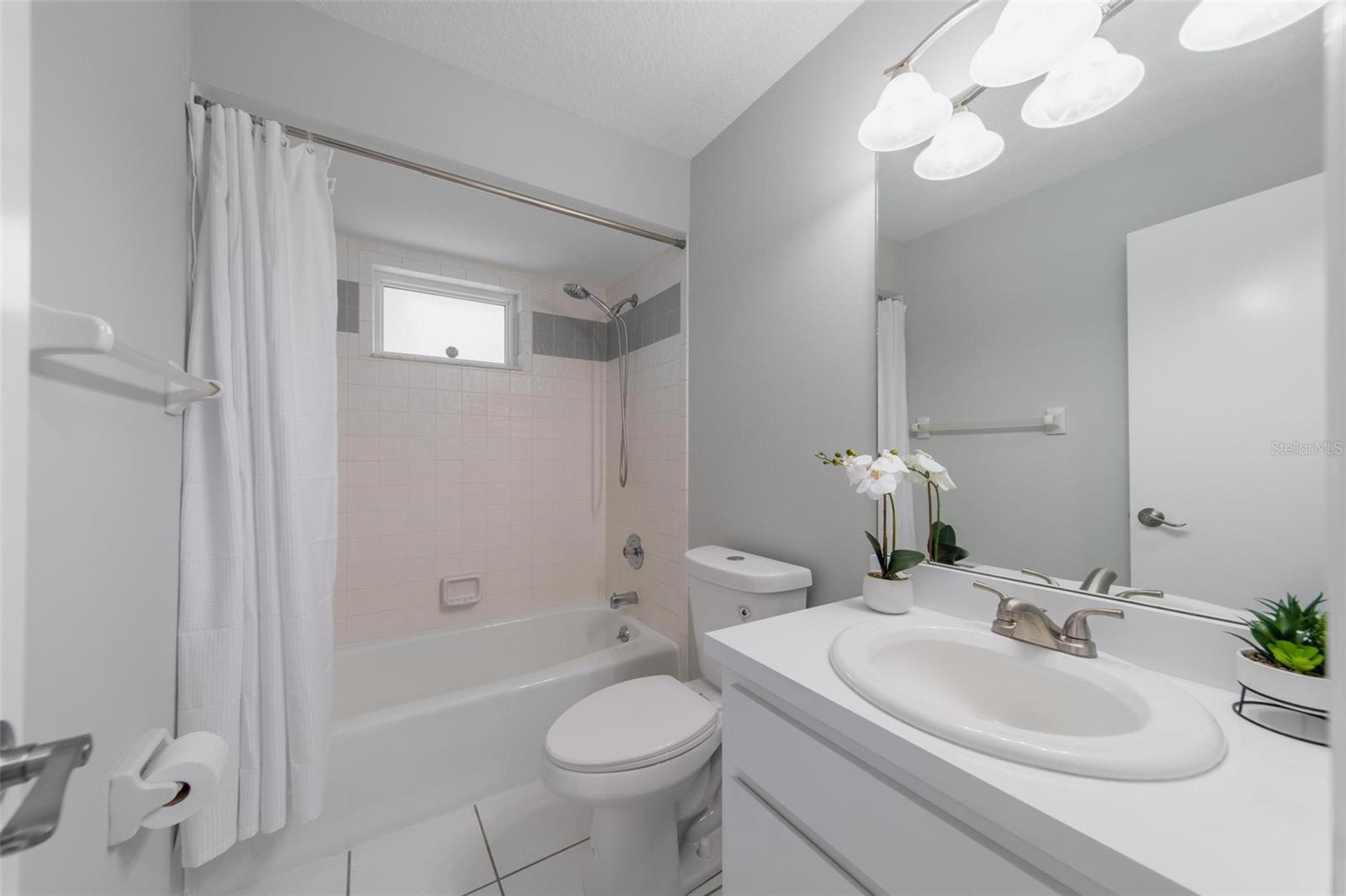Image 13 of 34 For 15026 Dania Avenue