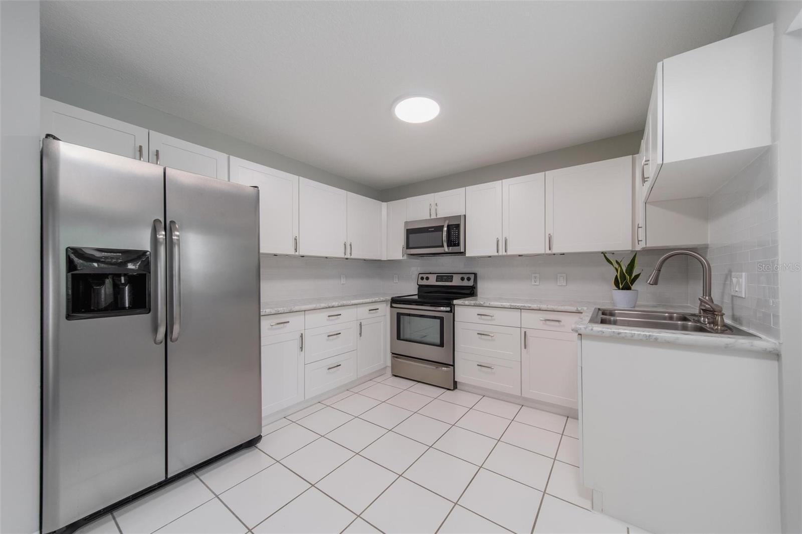 Image 21 of 34 For 15026 Dania Avenue