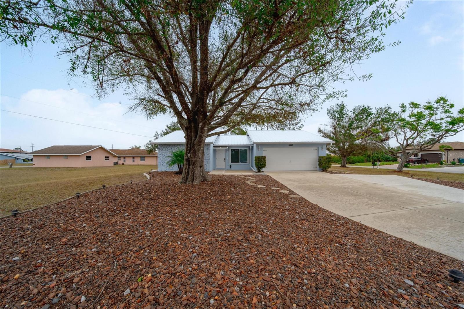 Image 31 of 34 For 15026 Dania Avenue
