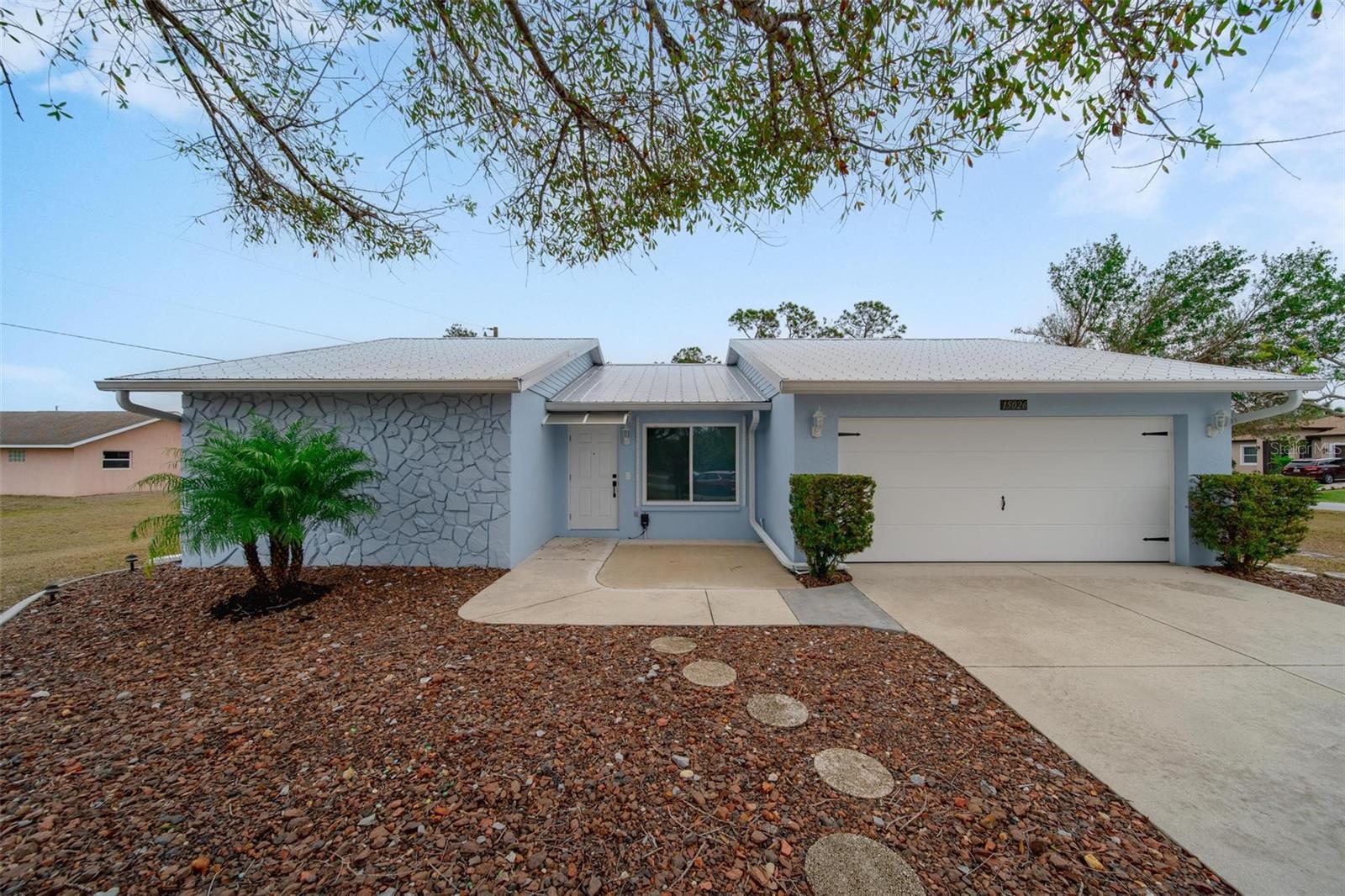 Image 33 of 34 For 15026 Dania Avenue