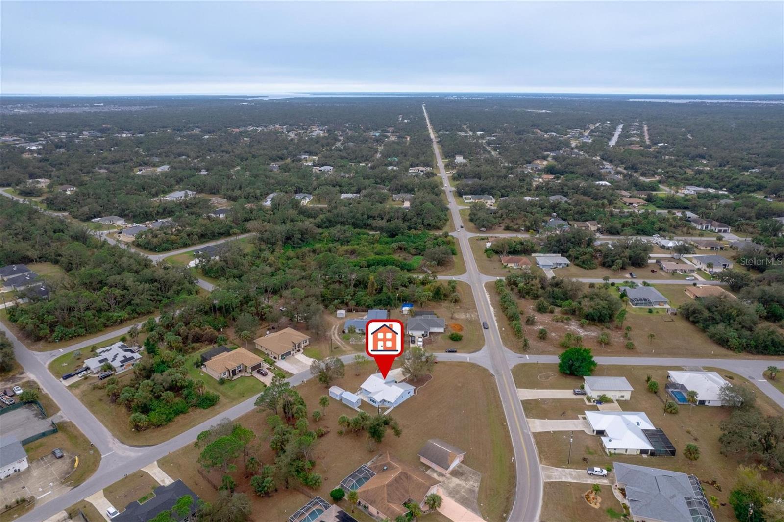 Image 4 of 34 For 15026 Dania Avenue