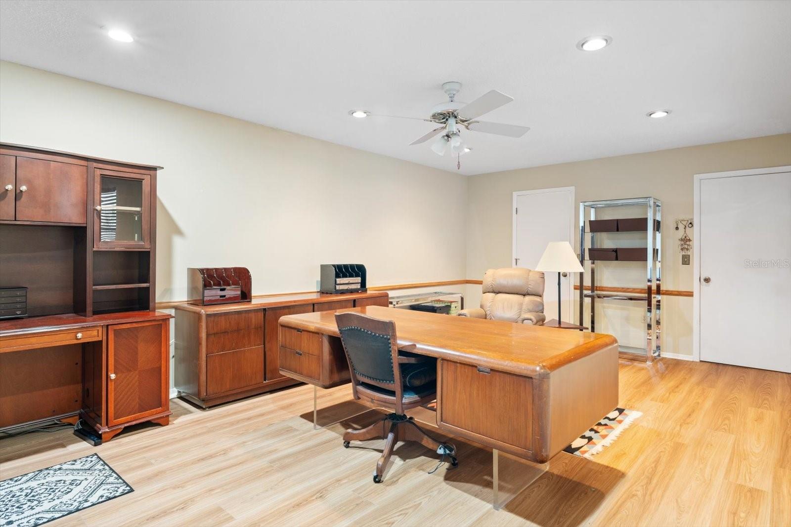 Image 19 of 51 For 5724 Doral Drive